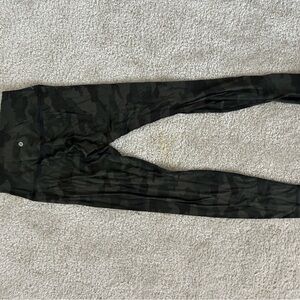 Lululemon align size 6 used army green full length